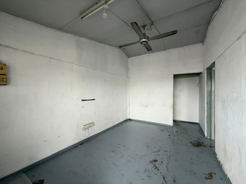 Flat for Rent at PKNS Flat Seksyen 16 - Syafiq Razali - PropertyGuru.com.my