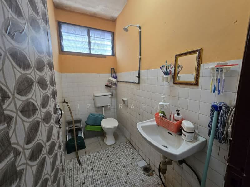 2-storey Terraced House for Sale in Cheras (Kuala Lumpur) - Azizirrahim . - Bathroom - PropertyGuru.com.my