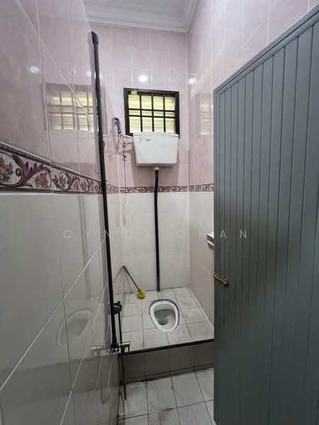 Semi-Detached House for Sale in Taman Kempas 2 (Kulim) - Cyndi Chan - Bathroom - PropertyGuru.com.my