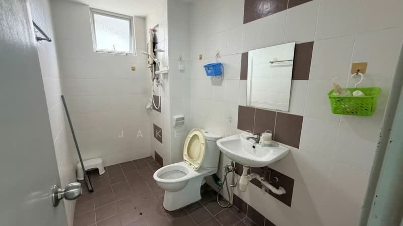 Kondominium untuk Disewa di The Golden Triangle Condominium - Jake Khoo - Bathroom - PropertyGuru.com.my