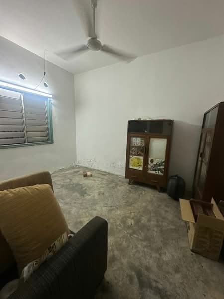 Rumah Teres 1 Tingkat untuk Dijual di Taman Bukit Serindit (Melaka City) - Woon . - Living Room - PropertyGuru.com.my