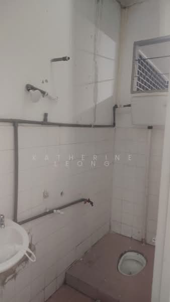 Rumah Teres 1 Tingkat untuk Dijual di Rawang (Selangor) - Katherine Leong - Bathroom - PropertyGuru.com.my
