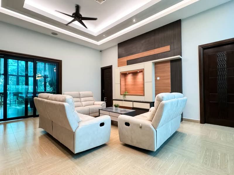 Bungalow for Rent in Petaling Jaya (Selangor) - Joe Lin - Living Room - PropertyGuru.com.my