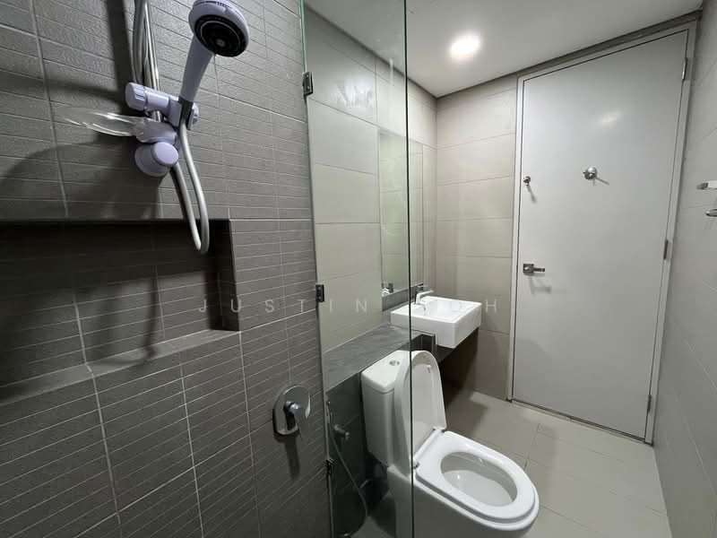 Servis Apartment untuk Disewa di Serini Melawati - Justin Soh - Bathroom - PropertyGuru.com.my