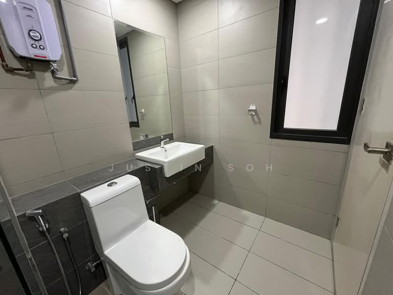 Servis Apartment untuk Disewa di Serini Melawati - Justin Soh - Bathroom - PropertyGuru.com.my