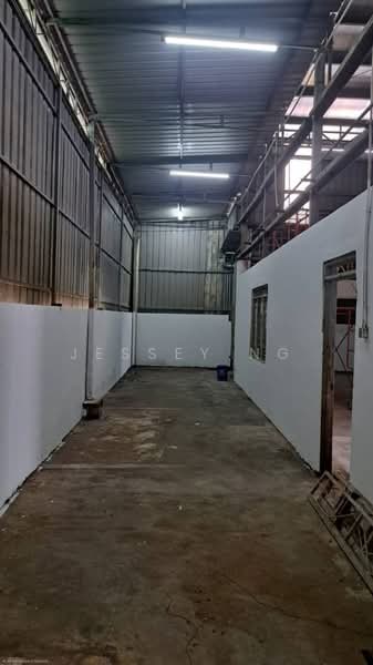 Factory for Rent in Kawasan Perindustrian Ringan Bercham (Ipoh) - Jessey Ng - Interior - PropertyGuru.com.my