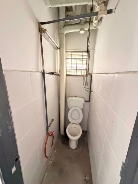 Kedai / Pejabat untuk Disewa di Taman Miharja (Cheras) - Addy Ng - Bathroom - PropertyGuru.com.my