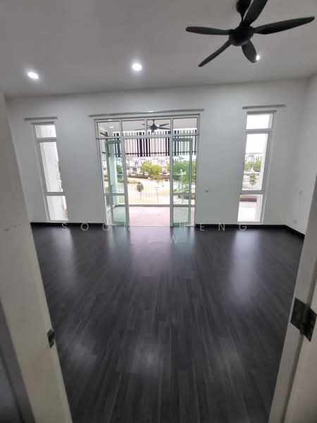 Rumah Teres 2 Tingkat untuk Dijual di Eco Majestic (Semenyih) - Soon Sheng Law - Living Room - PropertyGuru.com.my