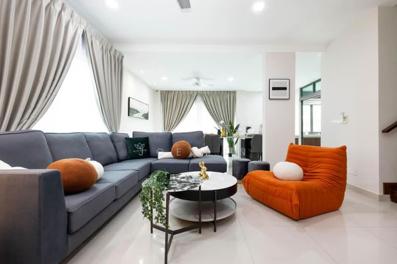 Bungalow for Rent in Petaling Jaya (Selangor) - Joe Lin - Living Room - PropertyGuru.com.my