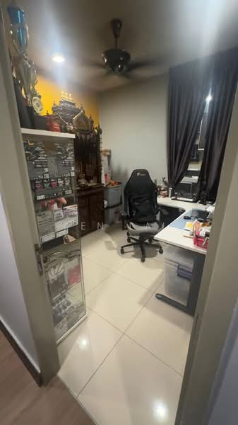 Service Residence for Sale at LakePark Residence @ KL North - Ken Lai - Study - PropertyGuru.com.my