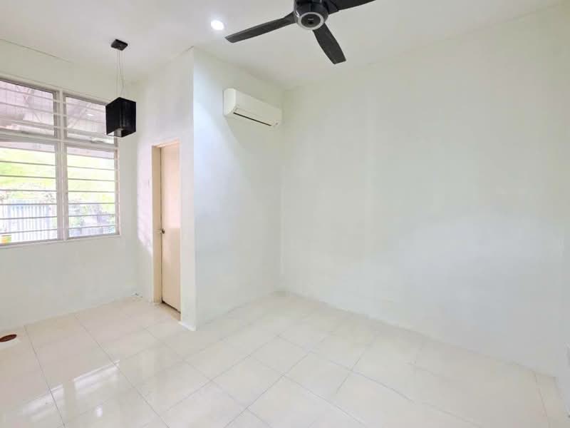 1-storey Terraced House for Sale in Bandar Saujana Putra (Tanjong Duabelas) - Hazlin Miswan - Interior - PropertyGuru.com.my