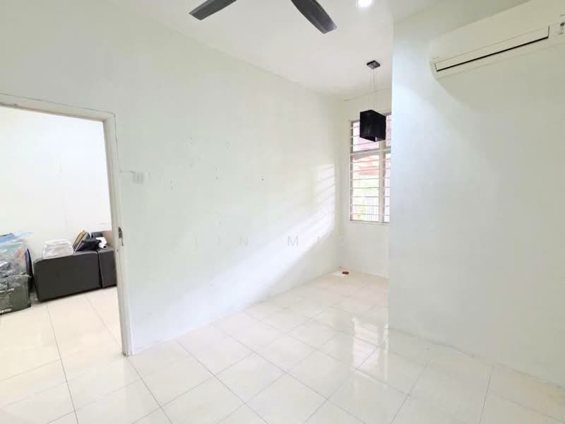 1-storey Terraced House for Sale in Bandar Saujana Putra (Tanjong Duabelas) - Hazlin Miswan - Interior - PropertyGuru.com.my