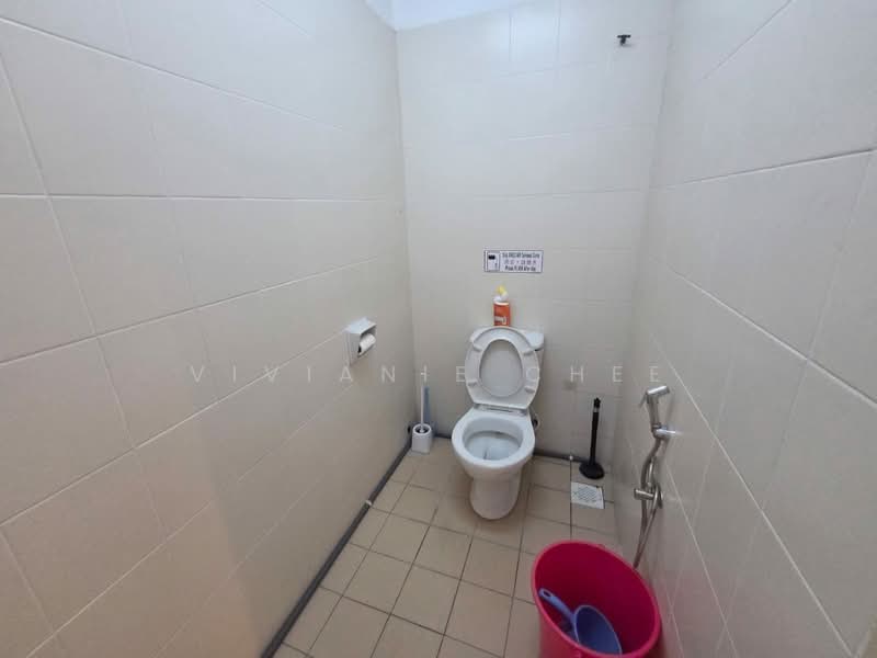 Shop / Office for Rent in Bandar Baru Sri Petaling (Sri Petaling) - Vivianie Chee - Bathroom - PropertyGuru.com.my