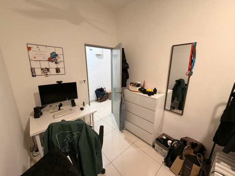 Servis Apartment untuk Disewa di TR Residence - Justin Soh - Study - PropertyGuru.com.my