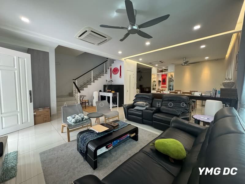 Rumah Berkembar untuk Dijual di Ambang Botanic (Klang) - Raymond Choo - Living Room - PropertyGuru.com.my