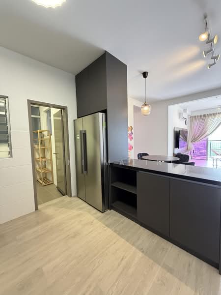 Kondominium untuk Dijual di Platinum Splendor Residence - Nini Malini - Kitchen - PropertyGuru.com.my