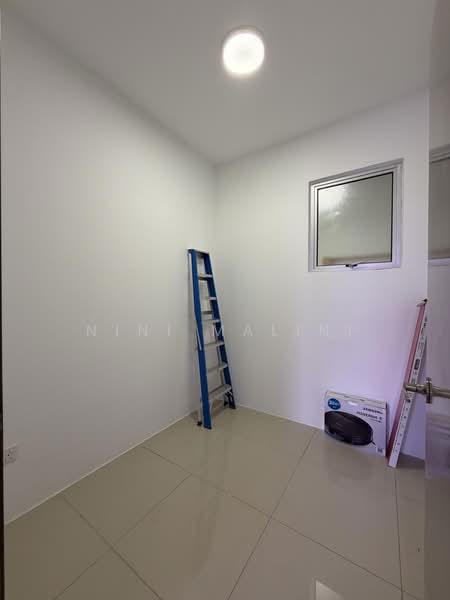 Kondominium untuk Dijual di Platinum Splendor Residence - Nini Malini - Store Room - PropertyGuru.com.my