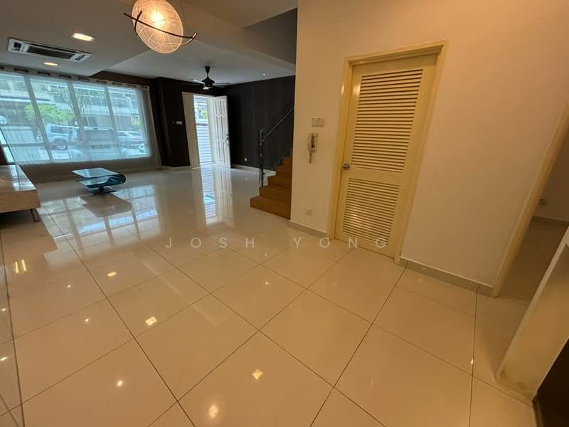 3-storey Terraced House for Rent in Mont Kiara (Kuala Lumpur) - Josh Yong - Living Room - PropertyGuru.com.my