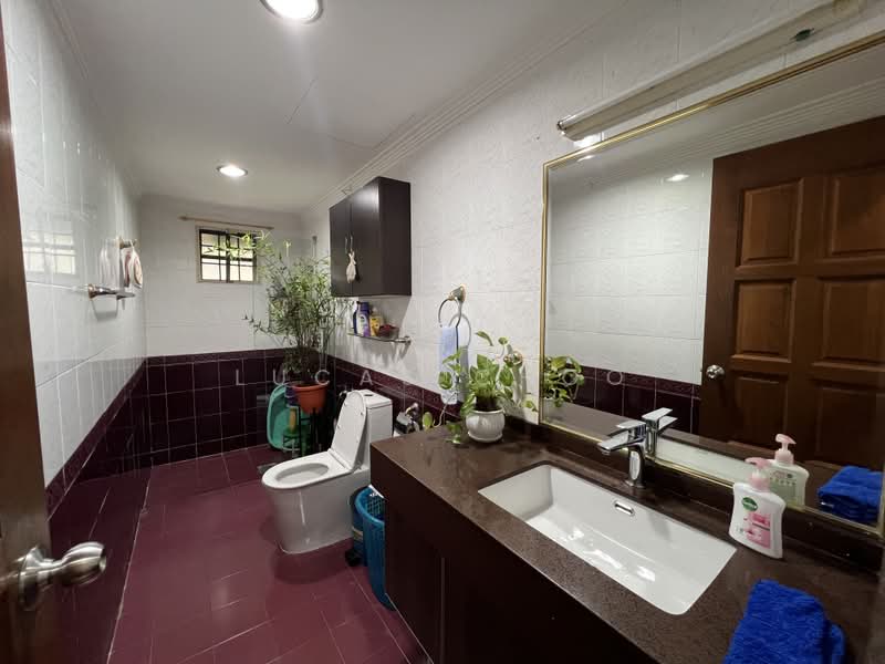 Semi-Detached House for Sale in Ampang Jaya (Ampang) - Lucas Choo - Bathroom - PropertyGuru.com.my