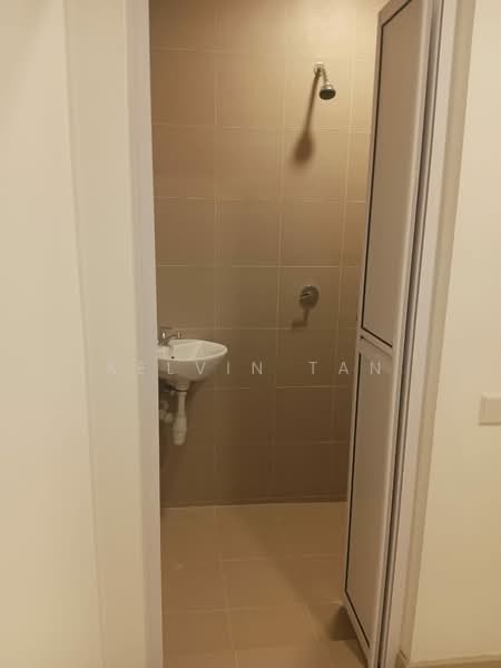 Condominium for Sale at Residensi Astrea - Kelvin Tan - Bathroom - PropertyGuru.com.my