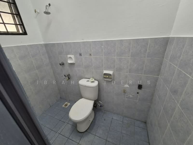 2-storey Terraced House for Rent in Rawang (Selangor) - Ibrahim Iderus - Bathroom - PropertyGuru.com.my