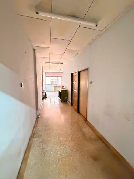 Kedai / Pejabat untuk Disewa di Taman Suntex (Cheras) - Addy Ng - Corridor - PropertyGuru.com.my