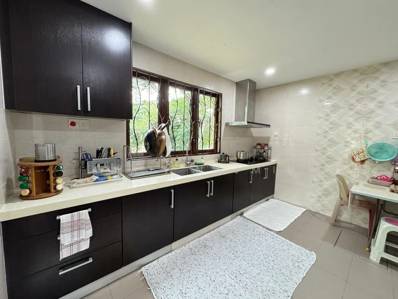 Rumah Berkembar untuk Dijual di Bukit Jelutong (Shah Alam) - Amril Najmin - PropertyGuru.com.my