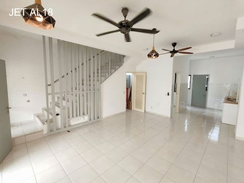 2-storey Terraced House for Sale in Shah Alam (Selangor) - Raymond Choo - Living Room - PropertyGuru.com.my