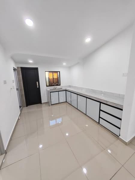 Rumah Teres 1 Tingkat untuk Dijual di Kampung Melayu Lima Kedai (Skudai) - Dona - PropertyGuru.com.my