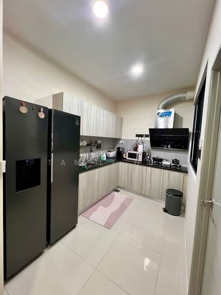 Service Residence for Sale at Gem Suites - Tan Li Hua - PropertyGuru.com.my