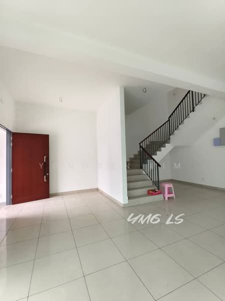 Semi-Detached House for Sale in Bandar Bestari (Klang) - Yongsen Lim - Entrance - PropertyGuru.com.my