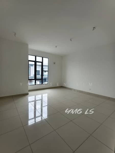 Semi-Detached House for Sale in Bandar Bestari (Klang) - Yongsen Lim - Living Room - PropertyGuru.com.my