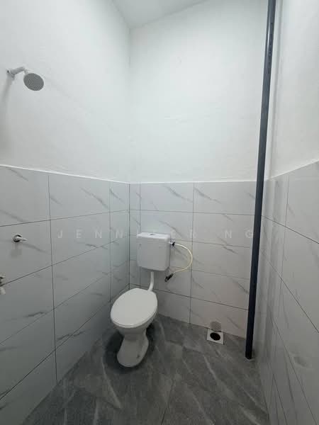 1-storey Terraced House for Sale in Taman Air Biru (Pasir Gudang) - Jennifer Ng - Bathroom - PropertyGuru.com.my