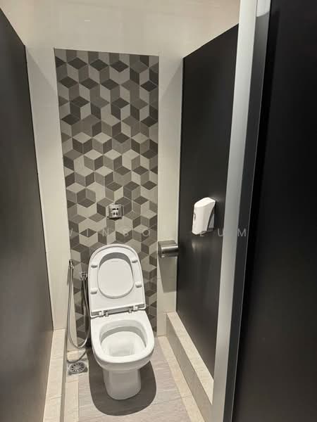 Pejabat untuk Disewa di Mutiara Damansara (Selangor) - Winson Lum - Bathroom - PropertyGuru.com.my