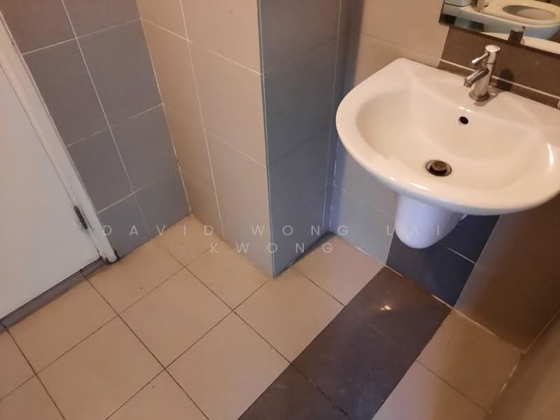 Pejabat untuk Disewa di Mont Kiara (Kuala Lumpur) - David Wong Lai Kwong - Bathroom - PropertyGuru.com.my