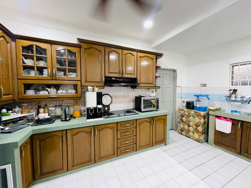 Rumah Teres 2 Tingkat untuk Dijual di Batu Caves (Selangor) - Ali Idris - Kitchen - PropertyGuru.com.my