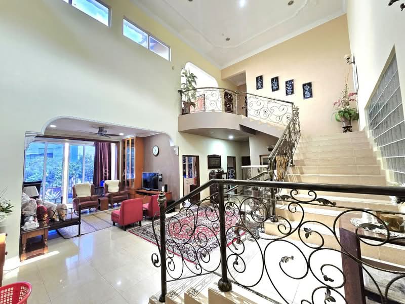 Bungalow for Sale in Seksyen 8 (Petaling Jaya) - Sa'a Nordin - Living Room - PropertyGuru.com.my