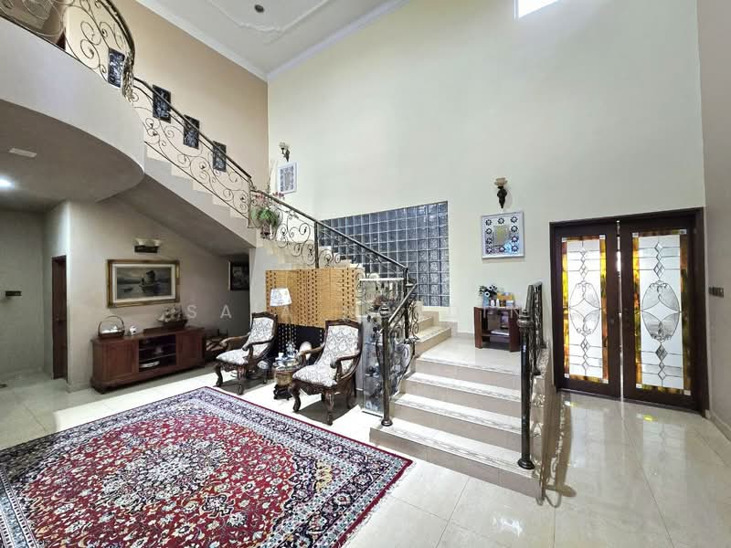 Bungalow for Sale in Seksyen 8 (Petaling Jaya) - Sa'a Nordin - Entrance - PropertyGuru.com.my