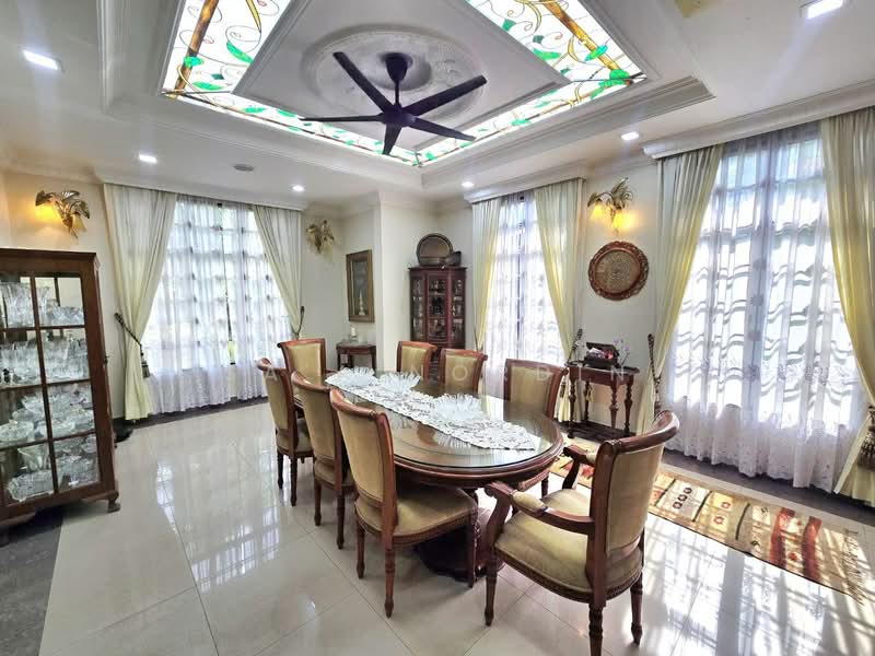 Bungalow for Sale in Seksyen 8 (Petaling Jaya) - Sa'a Nordin - Dining Room - PropertyGuru.com.my