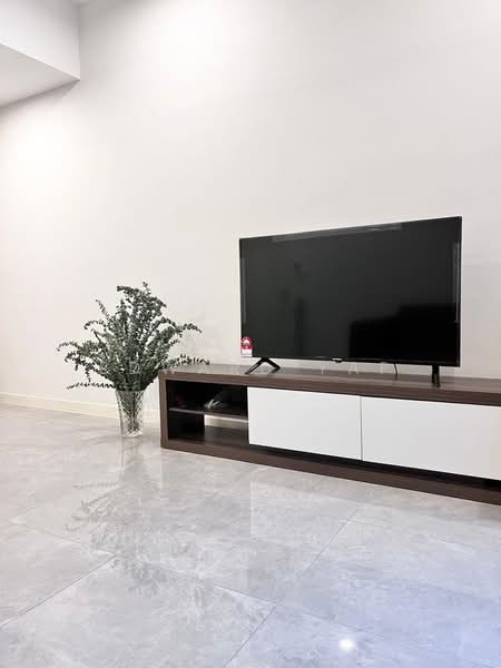 Servis Apartment untuk Dijual di Ooak Serviced Apartments @ Kiara 163 - Edward Yap - Living Room - PropertyGuru.com.my