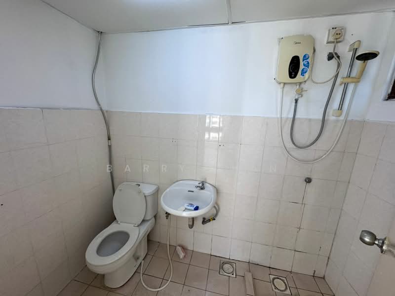 Condominium for Rent at Palm Spring @ Damansara - BARRY CHAN - Bathroom - PropertyGuru.com.my