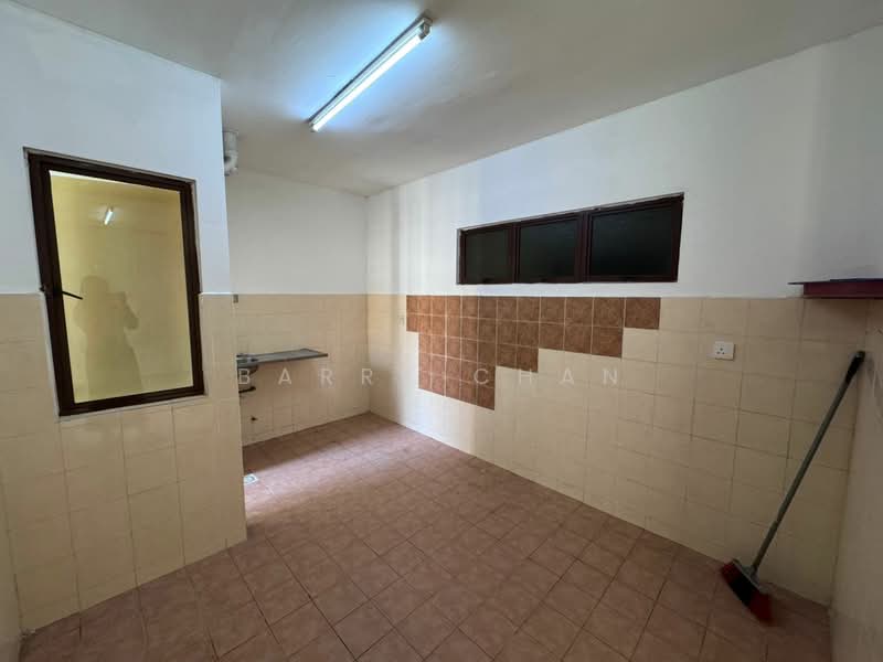 Condominium for Rent at Palm Spring @ Damansara - BARRY CHAN - Kitchen - PropertyGuru.com.my