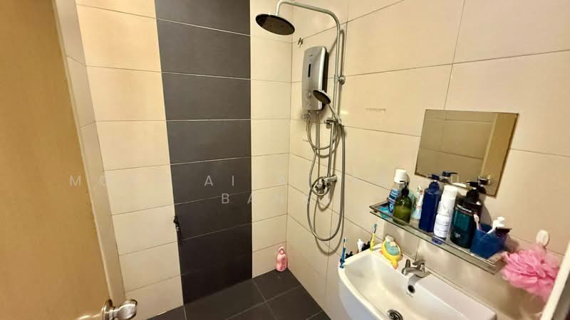 Rumah Teres 2 Tingkat untuk Dijual di Seksyen 11 (Shah Alam) - Mohd Aizat Saiful Bahri - Bathroom - PropertyGuru.com.my