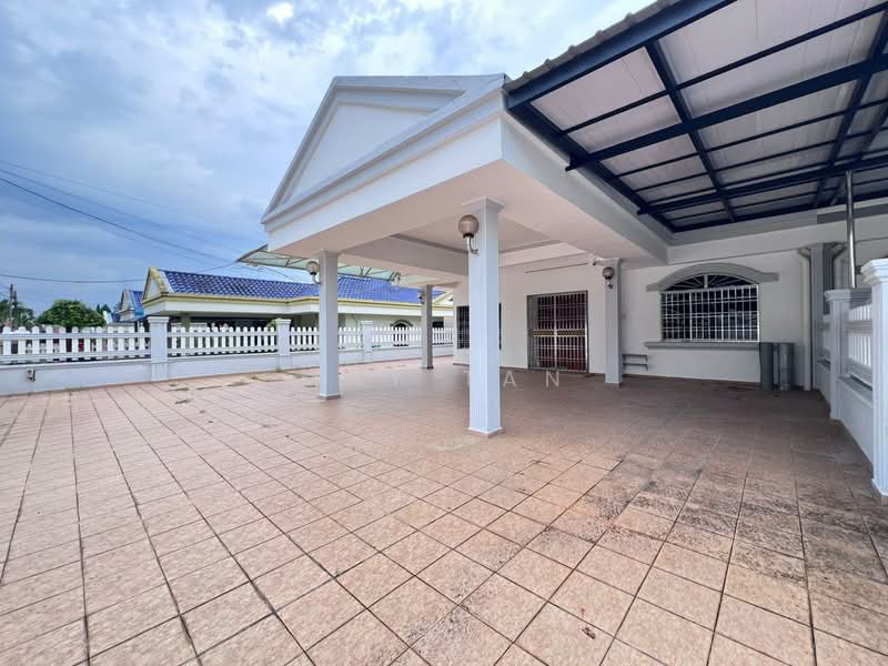Rumah Berkembar untuk Dijual di Taman Delima (Kluang) - May Tan - PropertyGuru.com.my