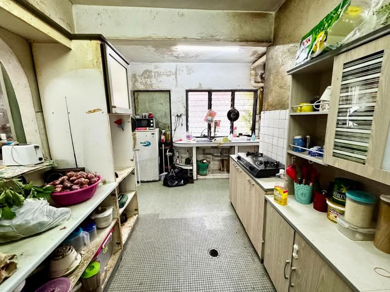 Rumah Teres 2 Tingkat untuk Dijual di Ukay Heights (Ampang) - Mohd Aizat Saiful Bahri - Kitchen - PropertyGuru.com.my
