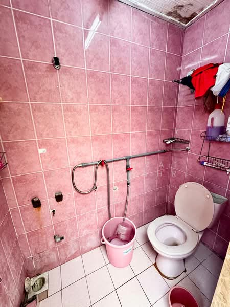 Rumah Teres 2 Tingkat untuk Dijual di Ukay Heights (Ampang) - Mohd Aizat Saiful Bahri - Bathroom - PropertyGuru.com.my