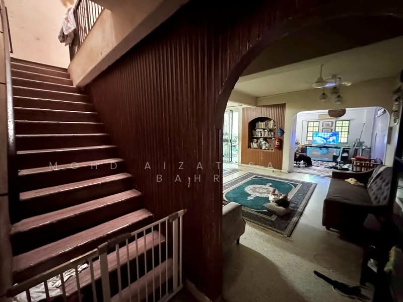 Rumah Teres 2 Tingkat untuk Dijual di Ukay Heights (Ampang) - Mohd Aizat Saiful Bahri - Living Room - PropertyGuru.com.my