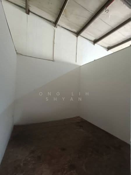 Shop / Office for Sale in Taman Johor Jaya (Johor Bahru) - Ong Lih Shyan - Interior - PropertyGuru.com.my