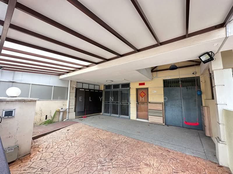 2-storey Terraced House for Sale in Bukit Rahman Putra (Sungai Buloh) - Evelyn Khoo - Car Porch - PropertyGuru.com.my