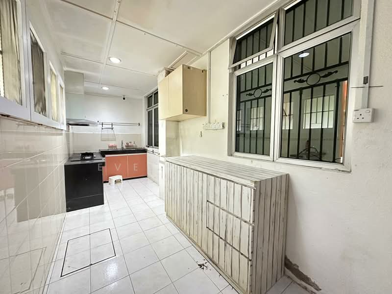 2-storey Terraced House for Sale in Bukit Rahman Putra (Sungai Buloh) - Evelyn Khoo - Kitchen - PropertyGuru.com.my